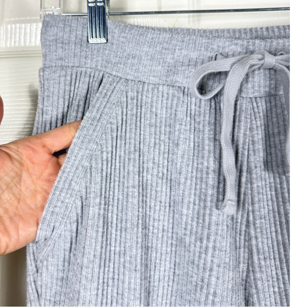 Alo Yoga Muse Sweatpant Women S Athletic Heather Grey Ribbed Knit Jogger Lounge - Picture 7 of 10
